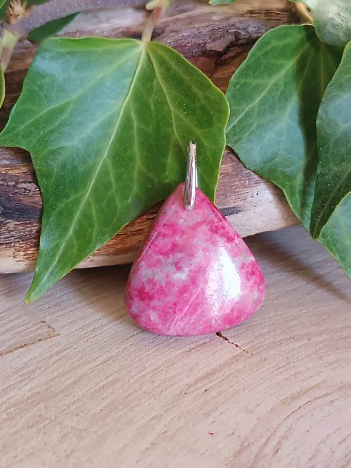 Thulite
